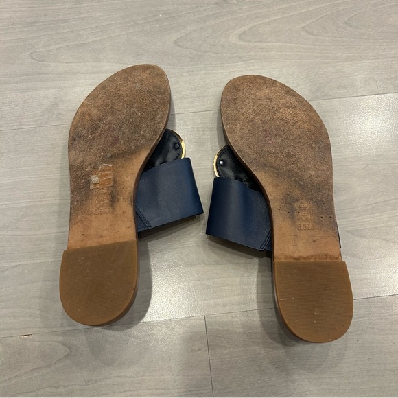 Tory Burch Navy and Tan Leather Thong Sandals with Gold Accent - Picture 8 of 8